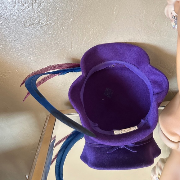 OPULENT 1950s\' PURPLE HAT WITH SCALOPPED BRIM + LONG CURLED FEATHERS main image 5